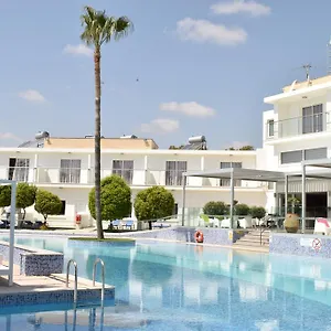 Hotel Fedrania Gardens